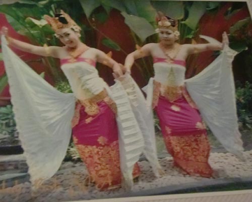 Balneario del masaje del bali, trajes boda balinesa